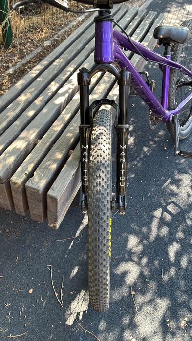Canyon Stitched 360  dirtbike