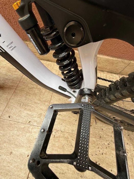 Продавам Колело CUBE Планинско колело cube two15_race