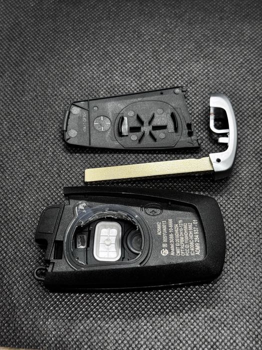 Carcasă cheie BMW – compatibilă cu modelele Seria F