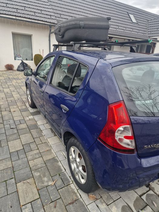 Vând Dacia sandero 2009 1.2  -benzina