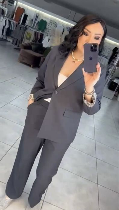 Шикарный брючный костюм