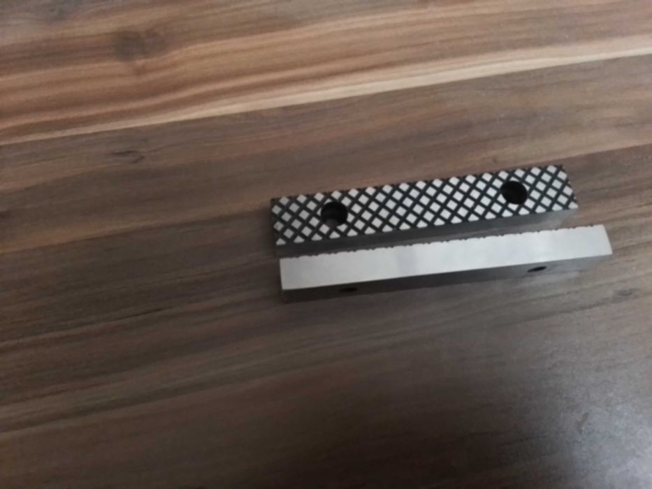 Челюсти за менгеме