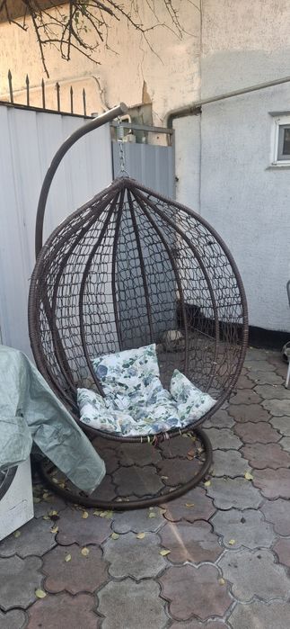 Продам качелю кокон