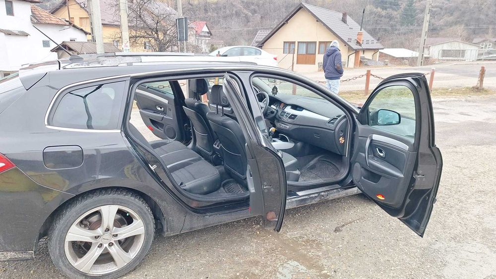 Renault Laguna 3 . Anul 2008.