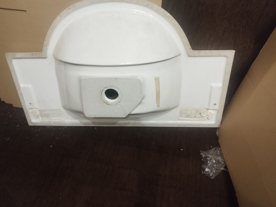 Мивка и шкаф за баня горен