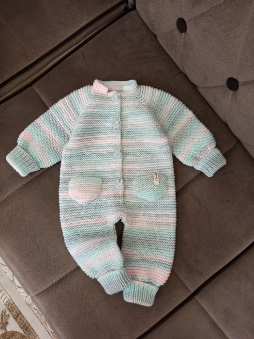 Вязанный комбинезон ручная работа