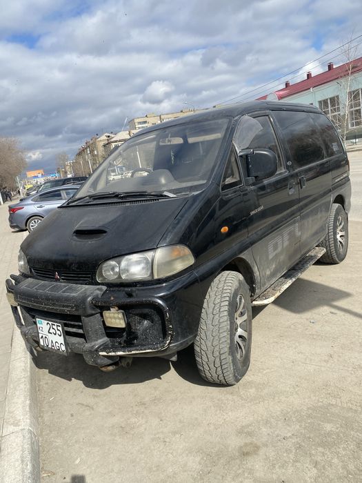 Mitsubishi Delika 3,0