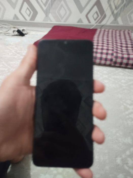 Редми 13с с гарантий