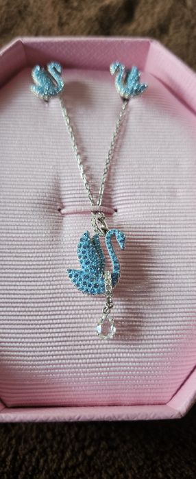 Дамски комплект обици и колие Swarovsk