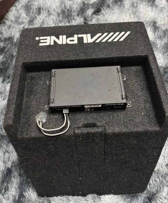 Vand subwoofer alpine