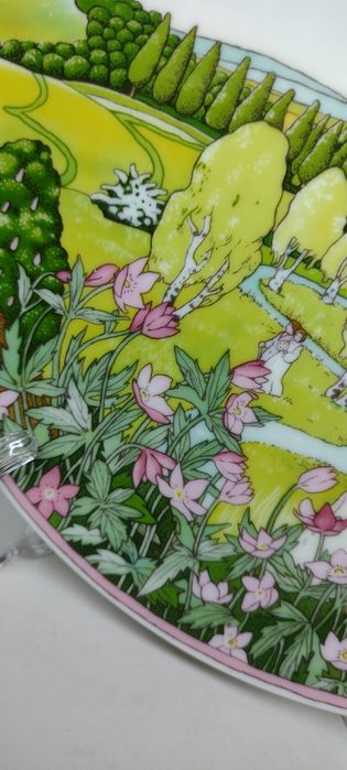 Колекционерска чиния от Villeroy and Boch, Heinrich, Германия.

Heinri