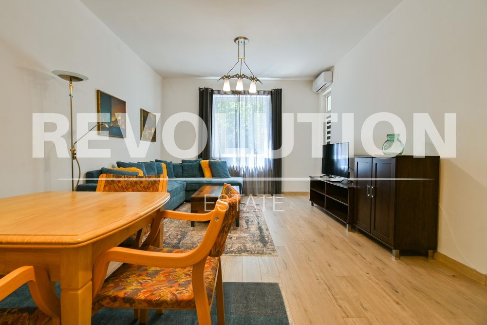 Дава се под наем Двустаен апартамент в София, Център - 60 кв.м за 800 € - Снимка #2