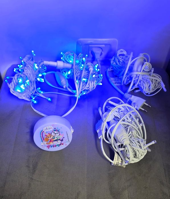 4 instalații luminoase și lampă de veghe,50 ron setul