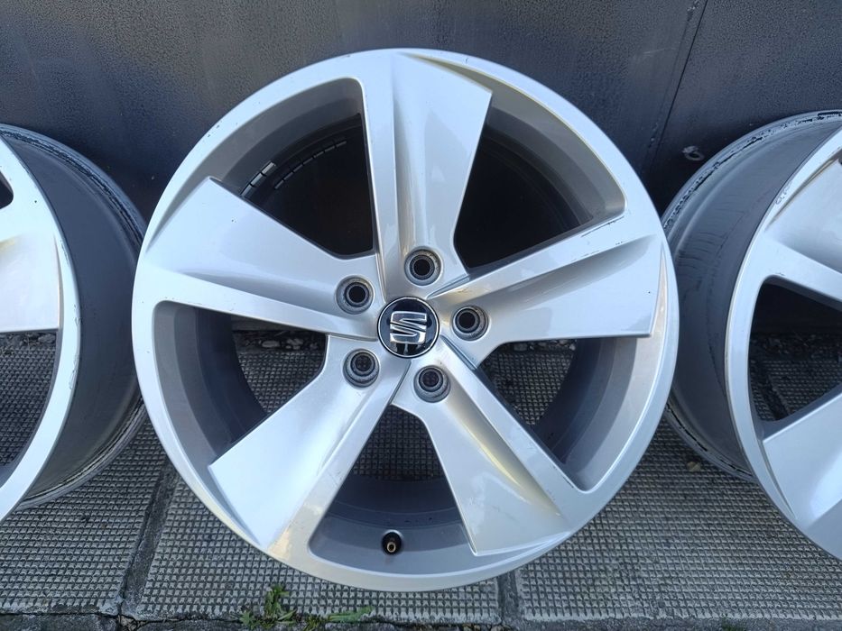 ОРИГИНАЛНИ джанти 17 ' цола 5x112 57,1  Seat / СЕАТ VW AUDI Skoda 7,5J ET51
