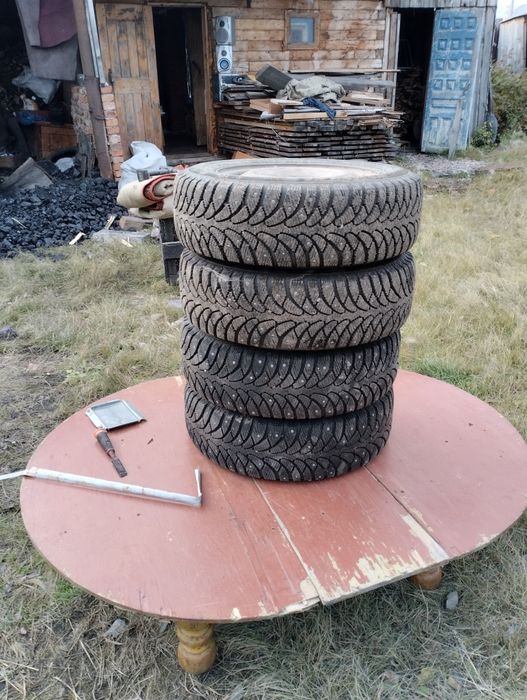 Продам шины зимние