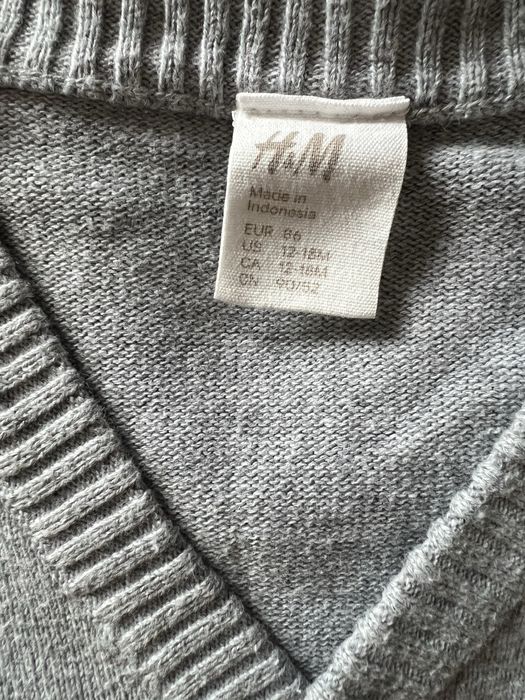 Cardigan H&M și 2 bluze mărimea 86 , 12-18 luni
