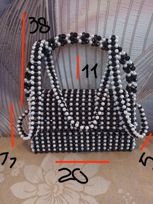 Клатч . Вместительный