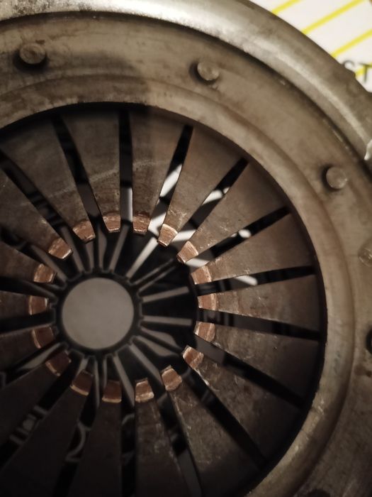 Продам сцепление LUK, стояло на приоре,.