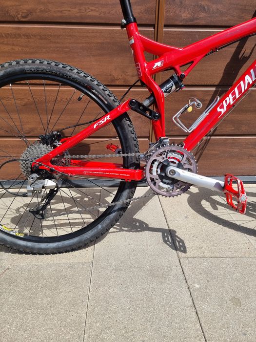 Bicicletă specialized full suspencion