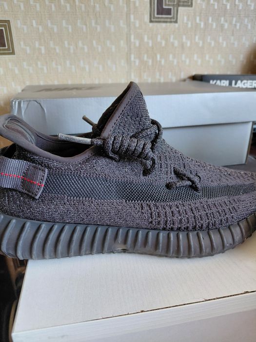 Обувки Yeezy 350