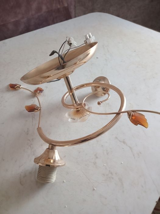 Люстра двухрожковая