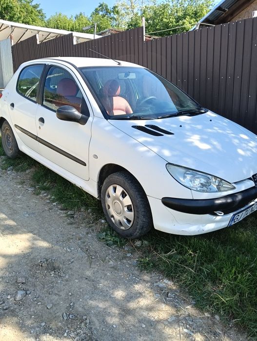 Vând Peugeot 206