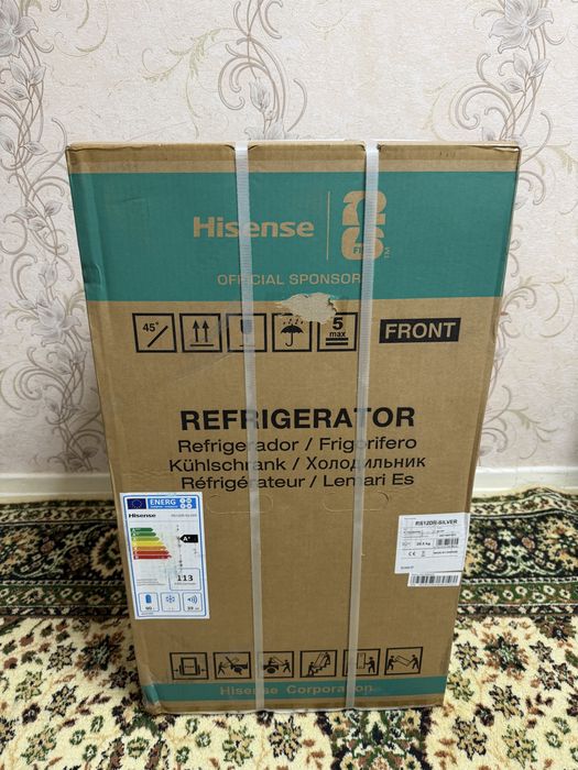 Холодильник мини Hisense в упаковке