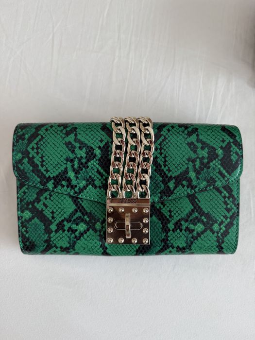 Дамски чанти Moschino, Guess, Michael Kors, Ted Baker, Tous