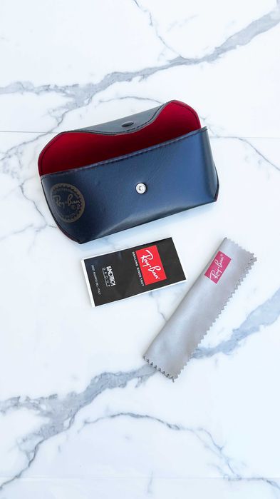 Toc de protectie Ray Ban cu laveta