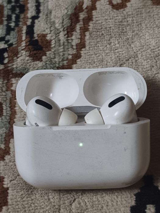 Продам или обменяю Airpods