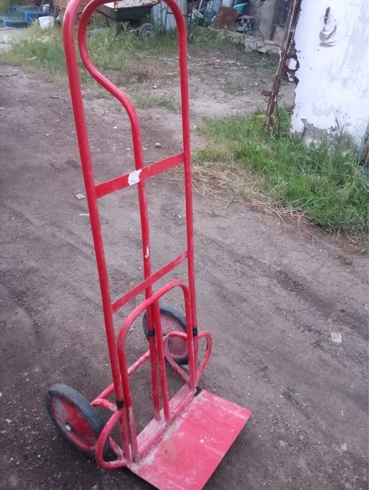 Продам тележку.             .