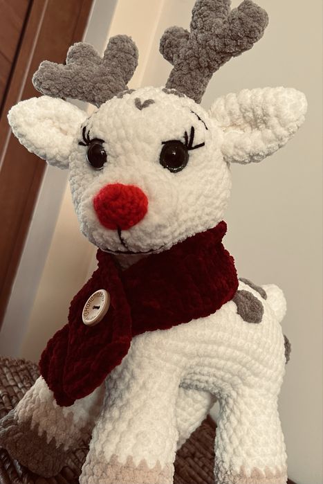 Ръчно плетено Еленче