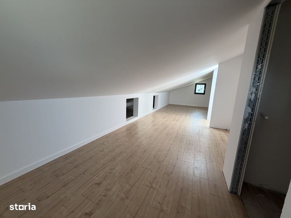 Vila tip duplex P+1+M / Bragadiru Cartierul Independentei / statie stb
