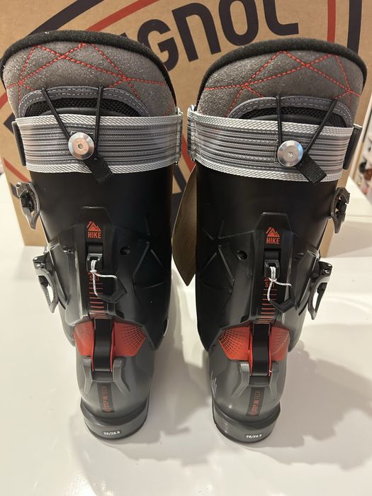 Clapari pentru barbati marime 28,5 sau 42,5/43 noi/nefolositi