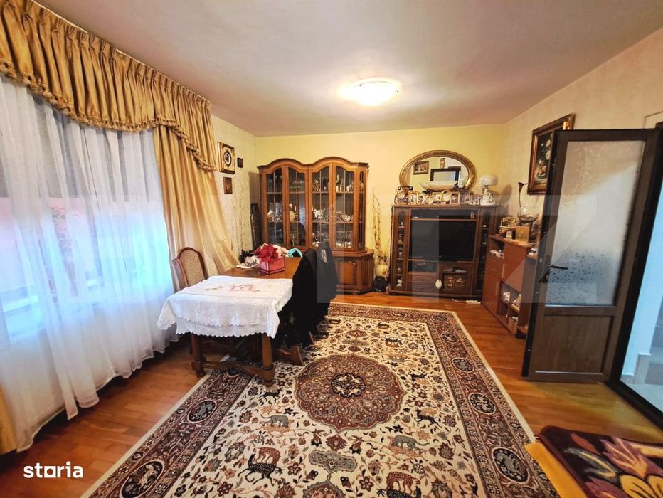 Casa spatioasa P+E+M de vanzare – Harman | 5 camere | Curte 500 mp