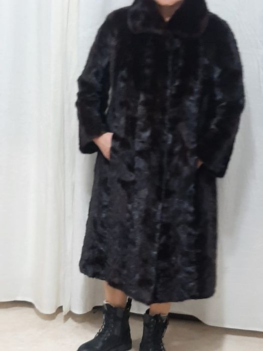 Продам норковую шубу.