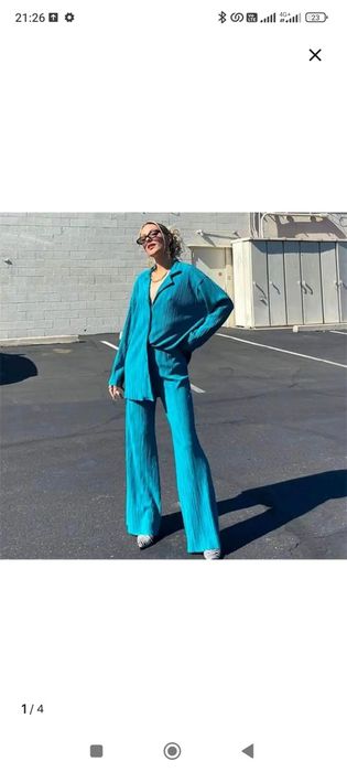 Продам женский костюм