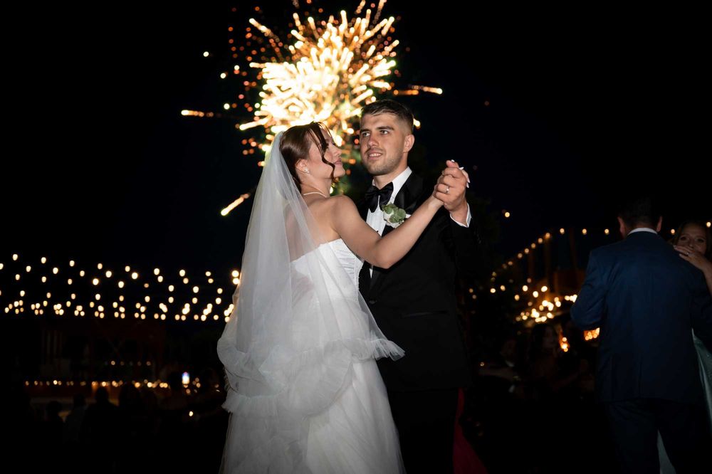 Foc artificii exterior, fum greu, vulcani artificii, oglinda magică !