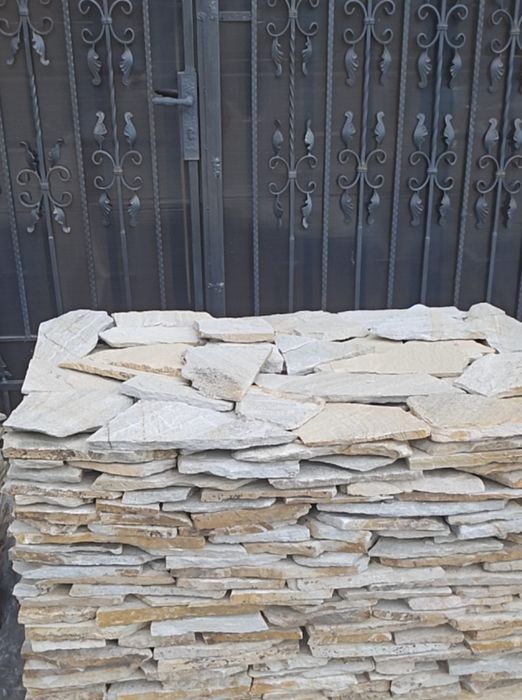 Piatra naturala decorativa preț producător
