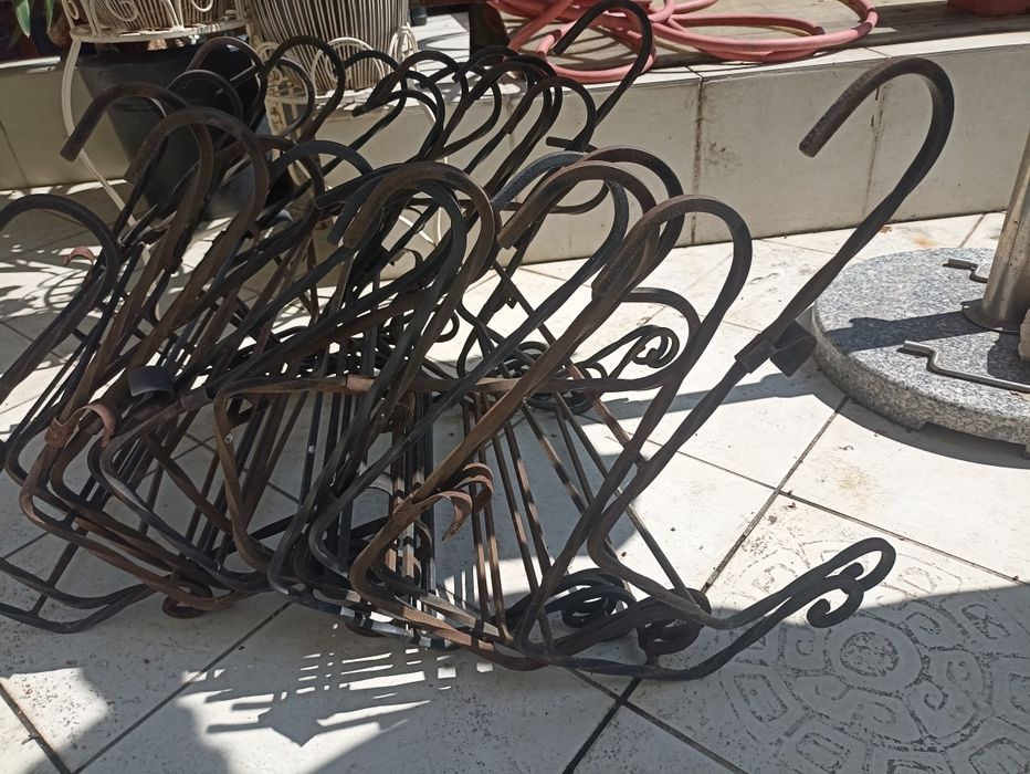 Suporți jardiniera fier forjat