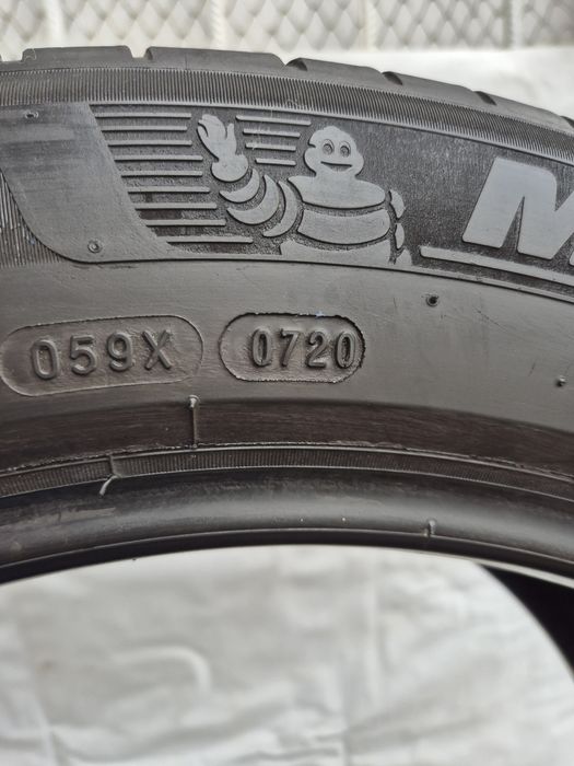 4бр 235 55 19 Michelin  летни - 20г