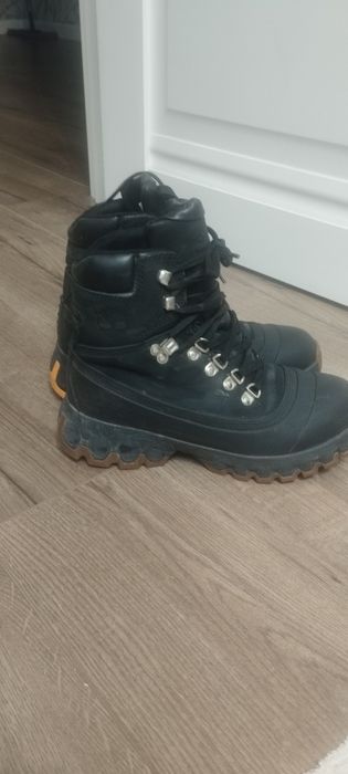 Продам ботинки зимние нобук