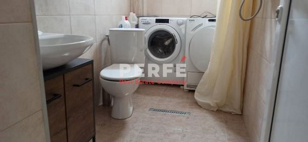 Дава се под наем Тристаен апартамент в Бургас, Център - 60 кв.м за 510 € - Снимка #5