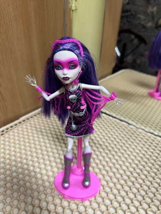 Продам куклу монстр хай!