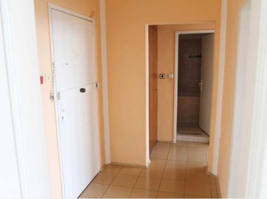 Двустаен апартамент в Лагера