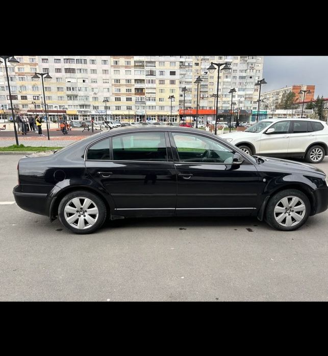 Vând Scoda superb
