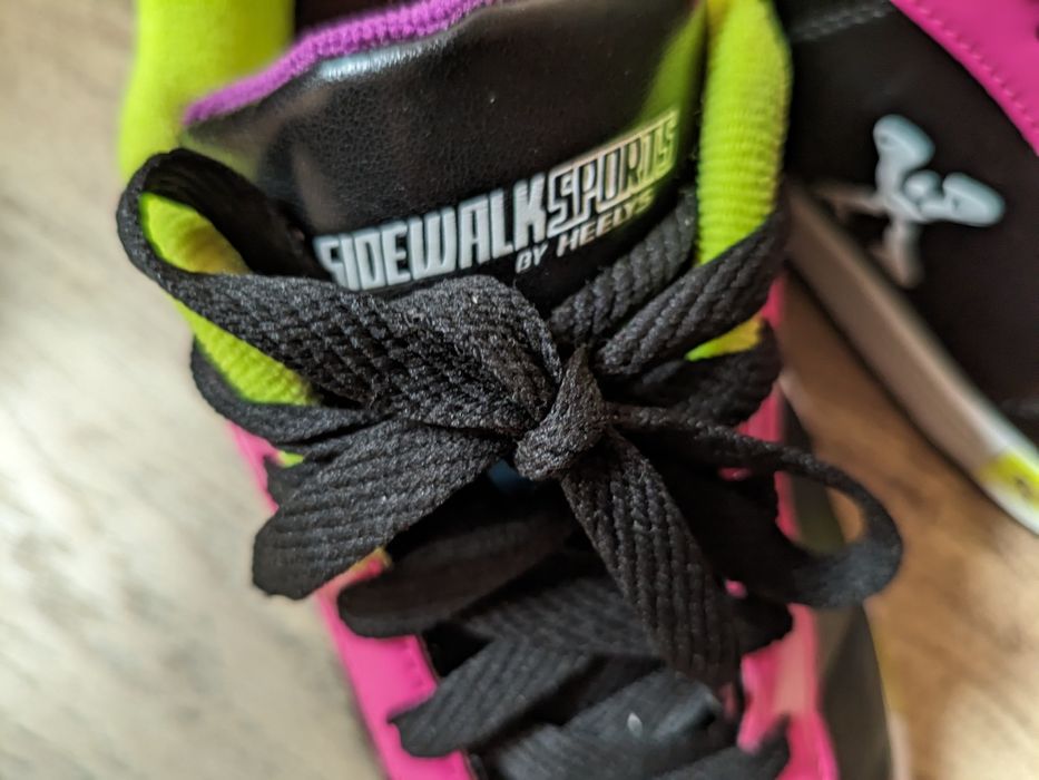 Детски маратонки с колелца