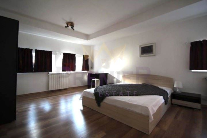 Продава се Четиристаен апартамент в София, Център - 115 кв.м за 3305 €/кв.м - Снимка #1