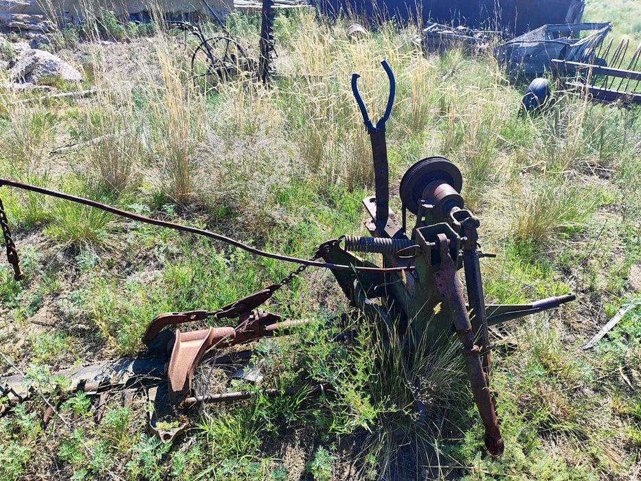 Продам трактор Т -40  в комплекте, на ходу