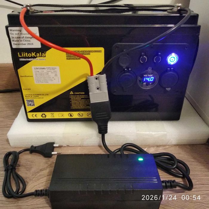 Power Station/BATERIE LiFePO4 12V 150A+Charger 10A/ Duce toata casa